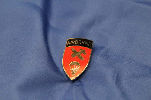 ARMY AIRBORNE SCHOOL USSF HAT PIN
